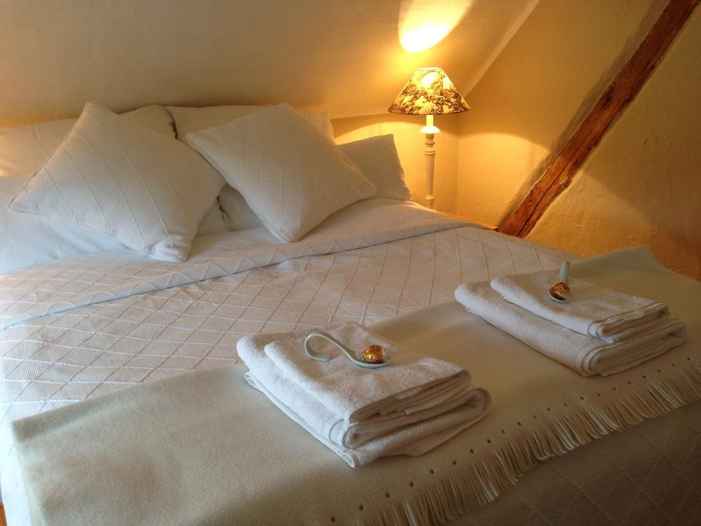 All Seasons Bed & Breakfast Kerpen  Zimmer foto