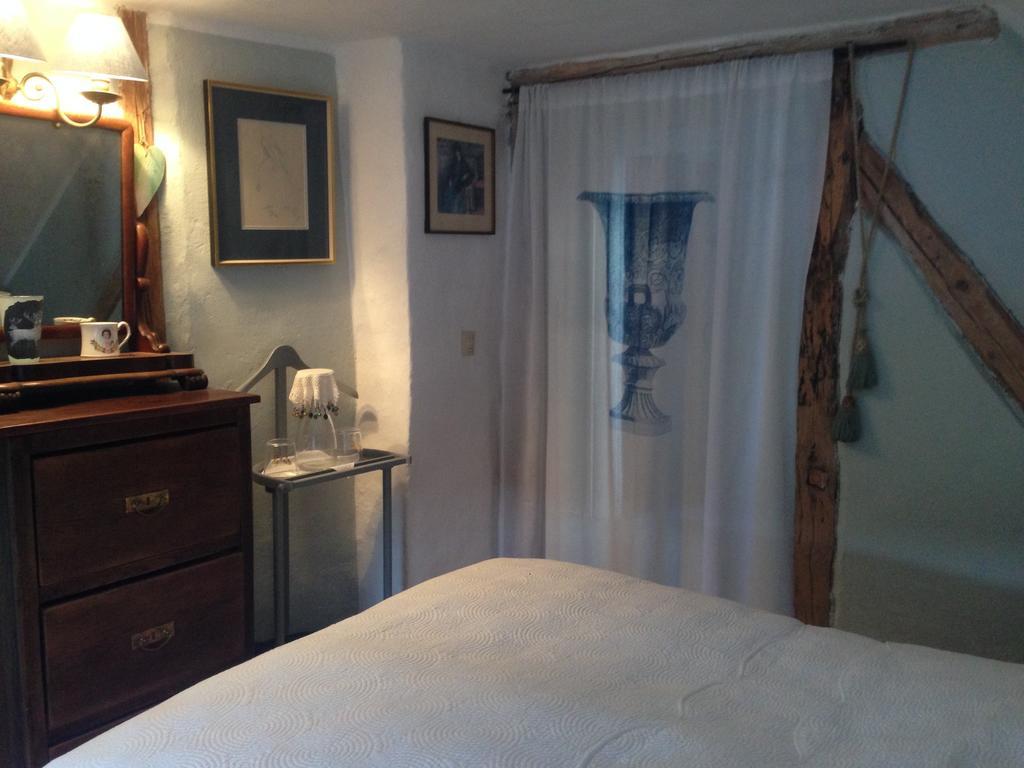 All Seasons Bed & Breakfast Kerpen  Zimmer foto